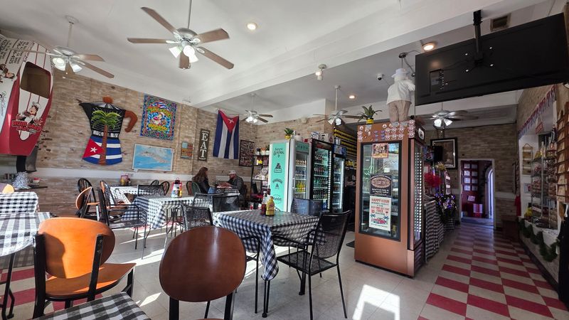 What It Feels Like to Eat Here