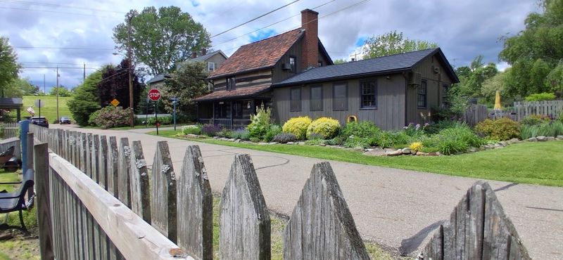 Scenic Surroundings Along the Tuscarawas River
