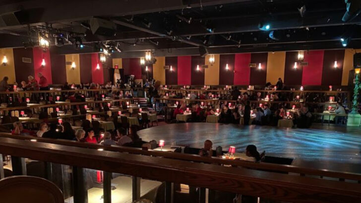 This 50-Year-Old Dinner Theater in Florida Still Serves Dinner and Live Broadway-Style Shows