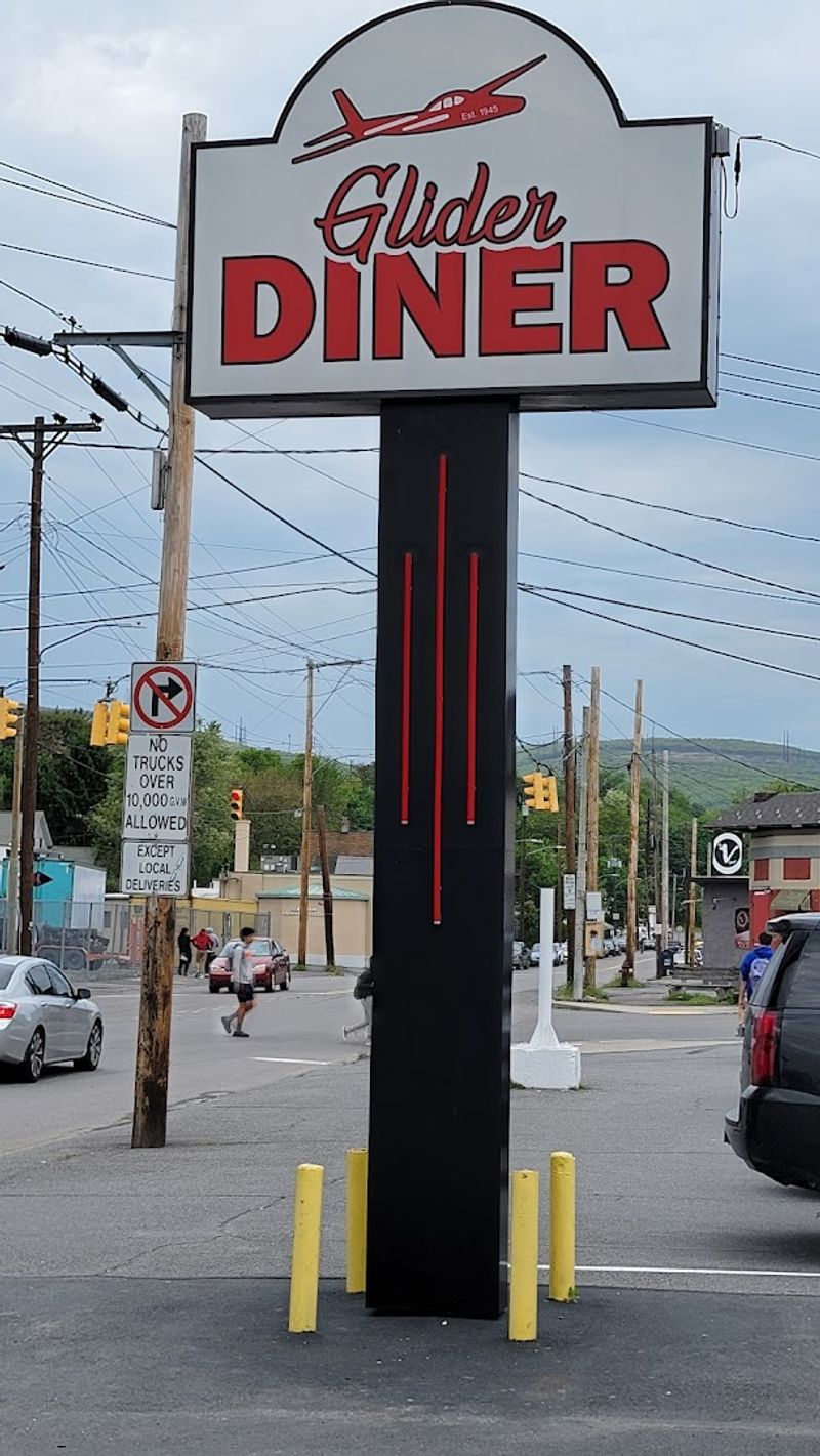 A True Classic: Glider Diner
