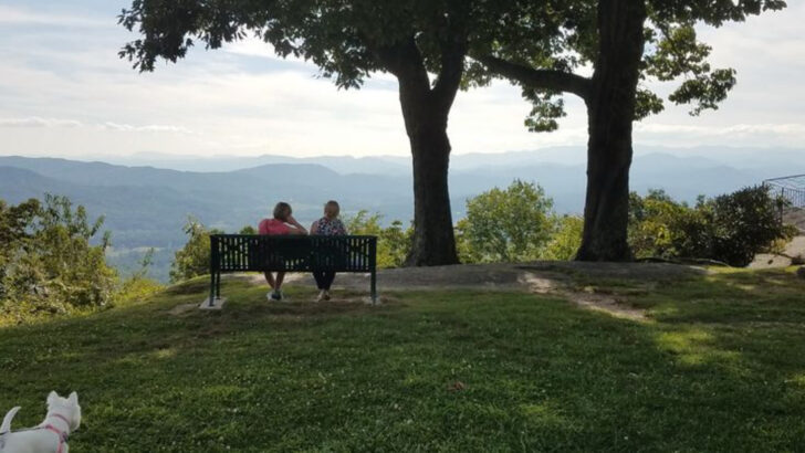 This Easy-to-Reach North Carolina Overlook Delivers Four-State Views Without a Long Hike