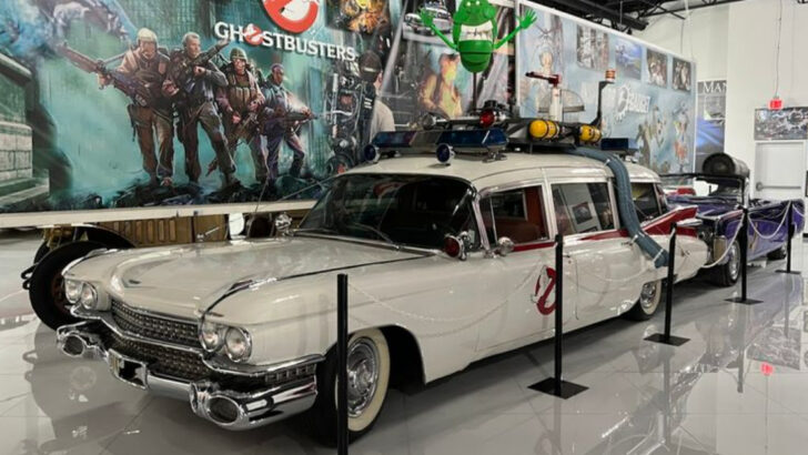 This Florida Museum Is Packed With The Cars People Remember From Movies, TV, And Road Trips