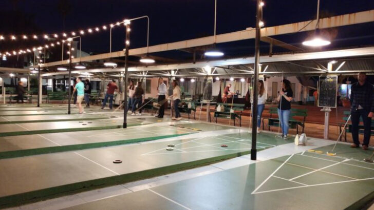 This Florida Shuffleboard Club Is the Oldest And Largest In The World And Opens Its Courts To Everyone On Friday Nights