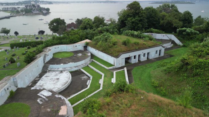 This Historic Fort in Massachusetts Looks Out Over the Coast With Some of the Best Views You’ll Find Anywhere