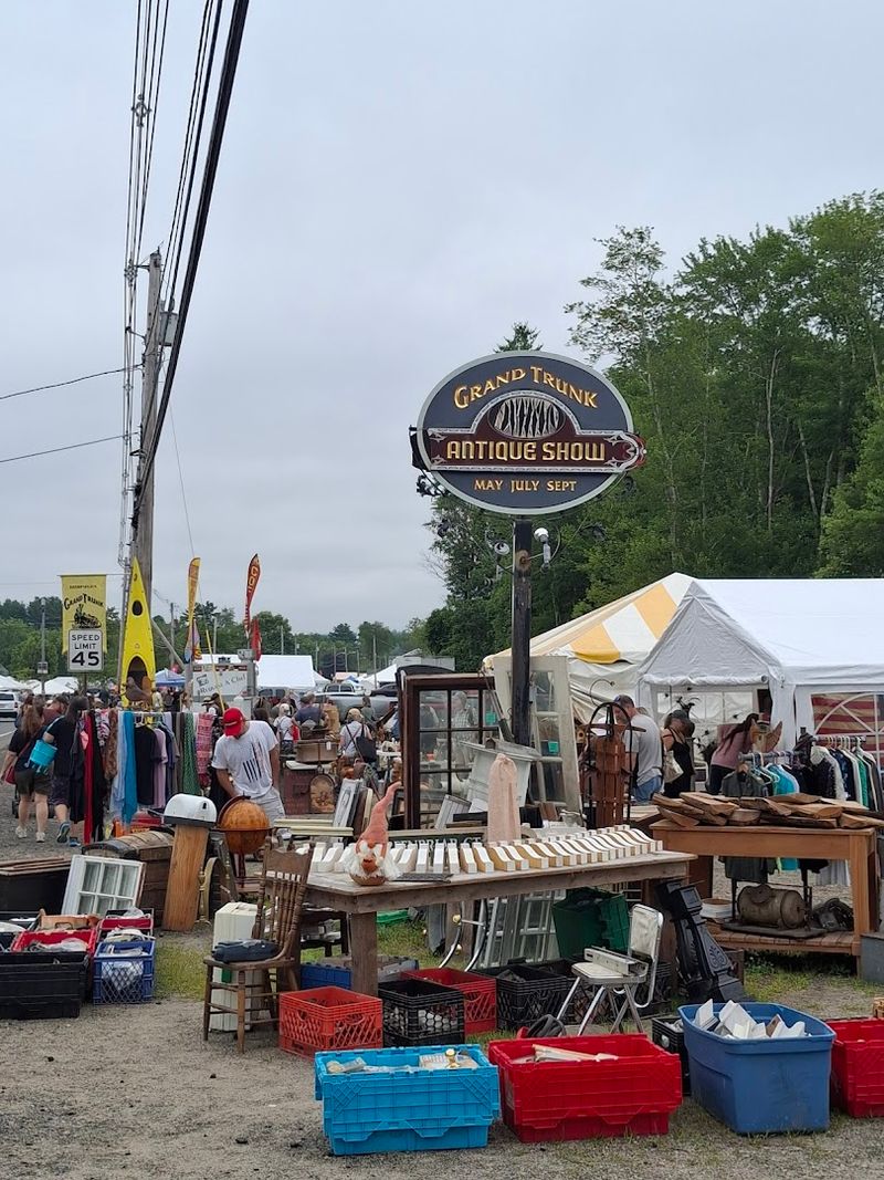 The History Behind Brimfield Antique Shows