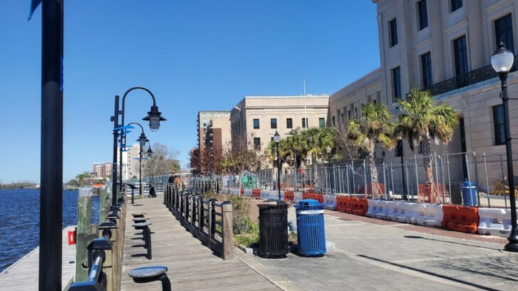 This North Carolina Riverwalk Stretches Nearly Two Miles With Plenty of Reasons to Stop