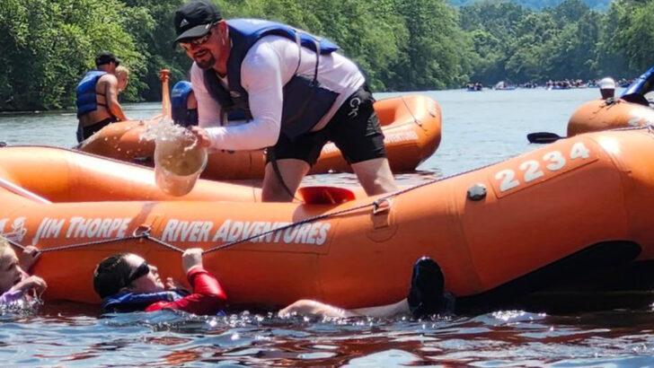 This Pennsylvania River Float Offers Front-Row Views of Forests, Mountains, and Wildlife