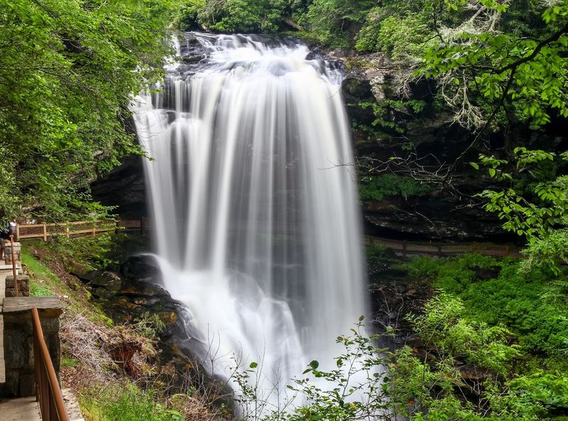 Nearby Dry Falls Connection
