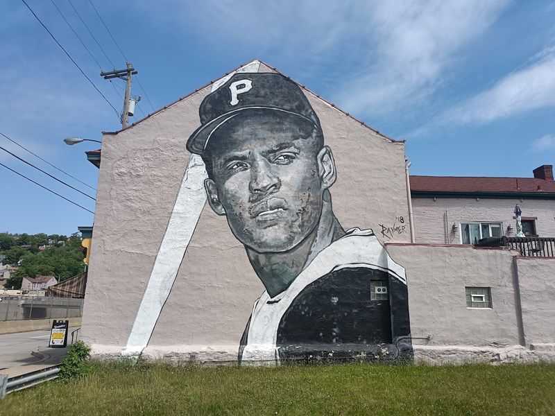 Roberto Clemente Mural - Pittsburgh