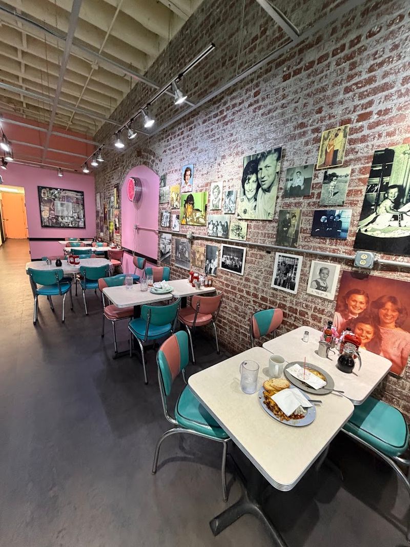 Pamela&rsquo;s Diner