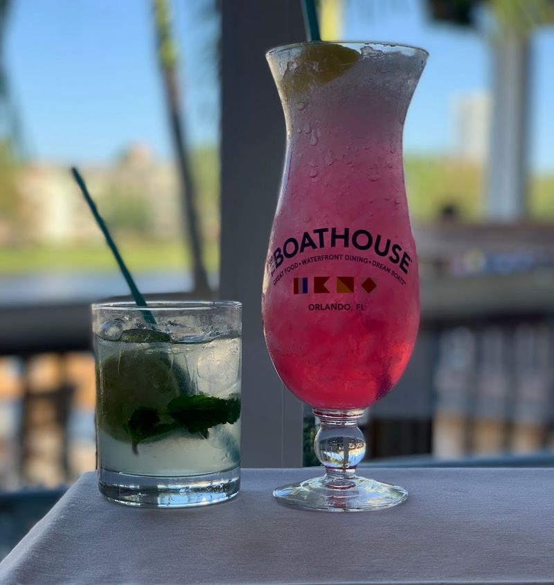 Dockside Bar: A Hidden Gem Behind the Restaurant