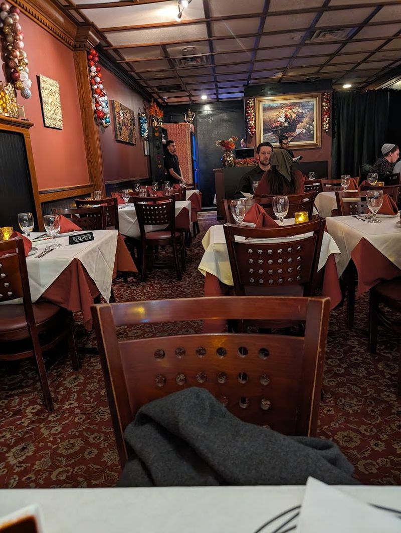 The Restaurant Space: What It Feels and Looks Like Inside