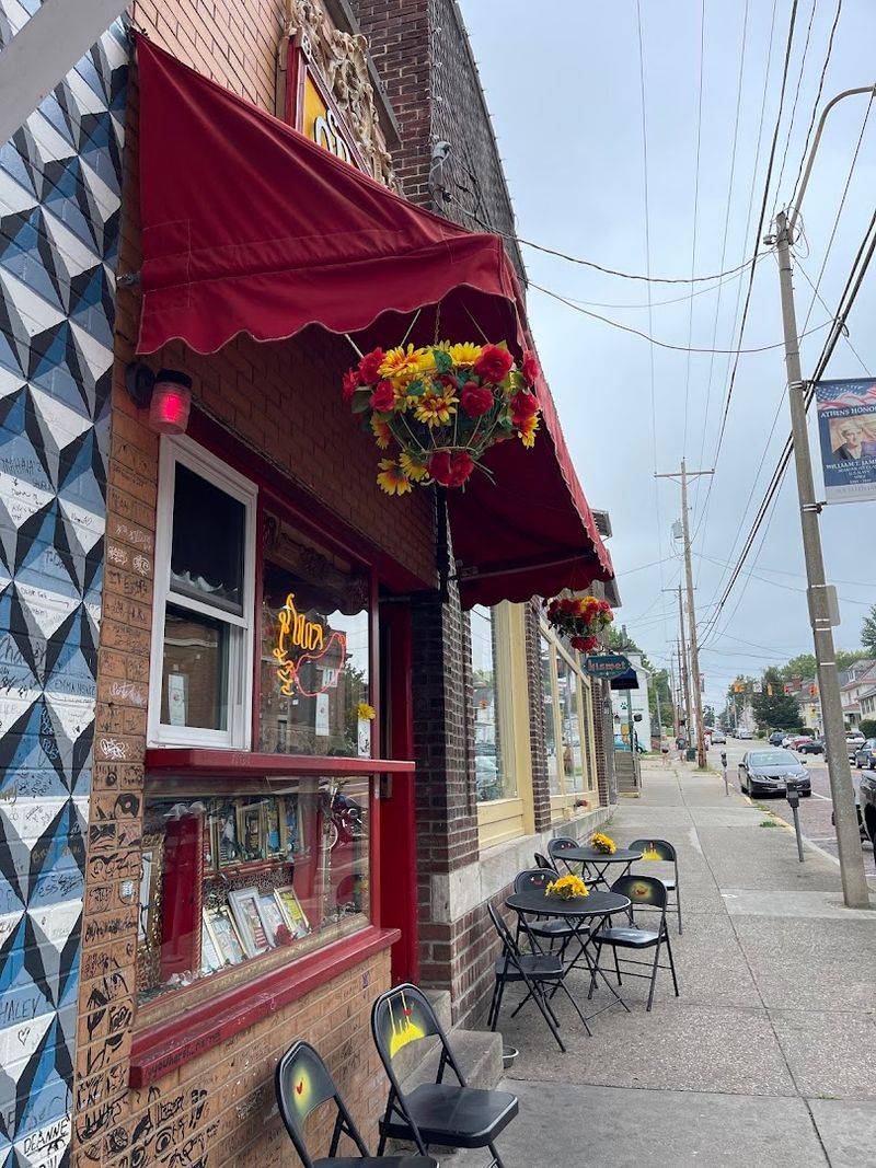 Why a Hot Dog Stand Becomes a Landmark