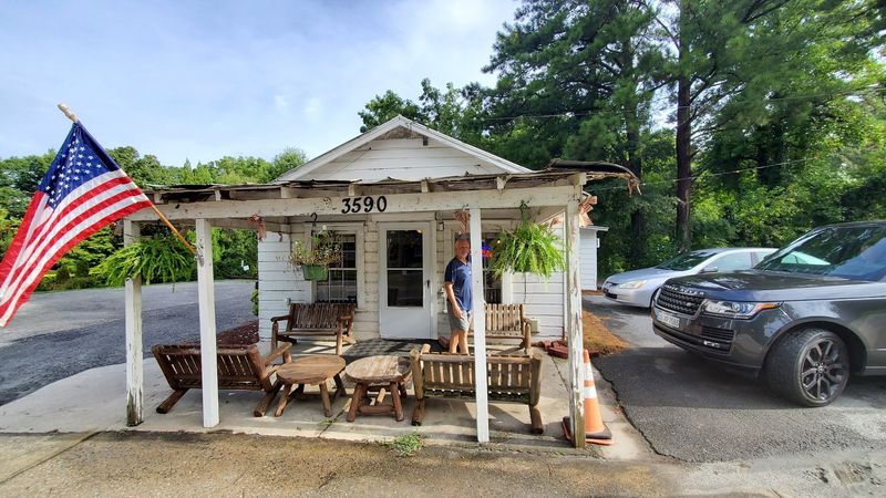 Why a Roadside Shack Can Beat a Full Restaurant