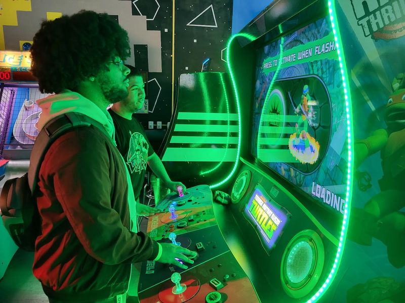 Extended Hours and Flexible Passes for Night Owls and All-Day Players