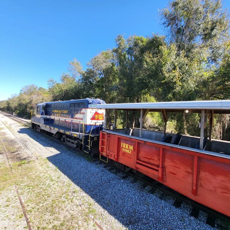 The 13-Mile Weekend Train Ride Through Rural Florida Countryside