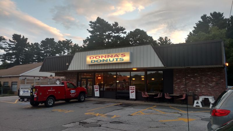 Donna's Donuts - Tewksbury, MA
