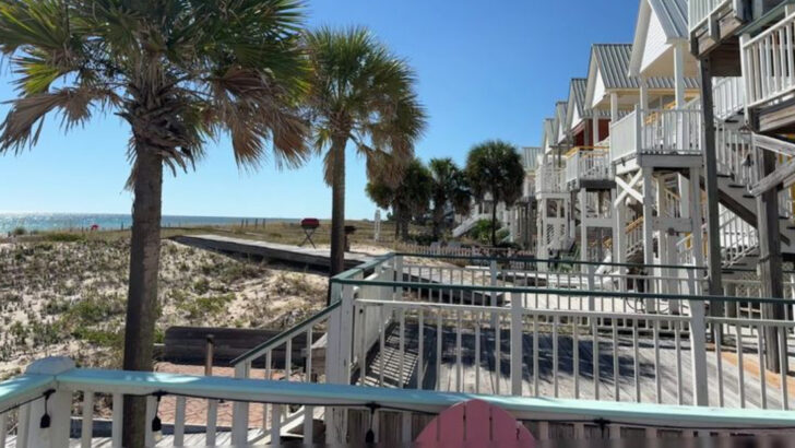 10 Florida Beach Vacations That Prove A Coastal Getaway Doesn’t Have To Be Expensive
