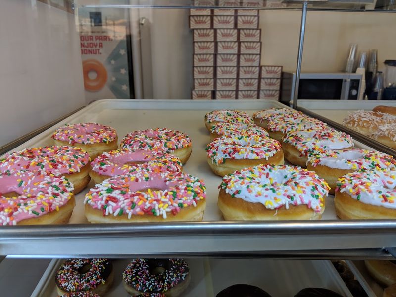 Ray's Donuts 