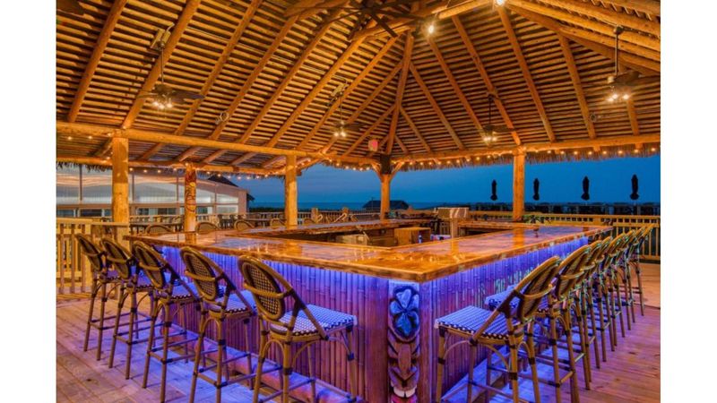 Beachcombers Tiki Hut (Kill Devil Hills)