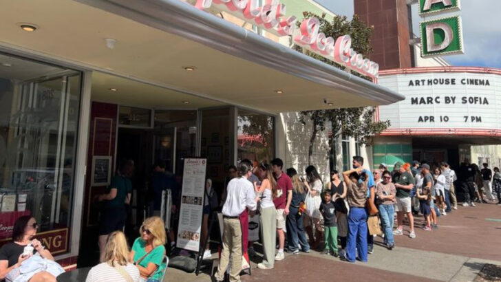 10 Old-School Ice Cream Shops in Georgia Still Scooping Homemade Favorites the Traditional Way