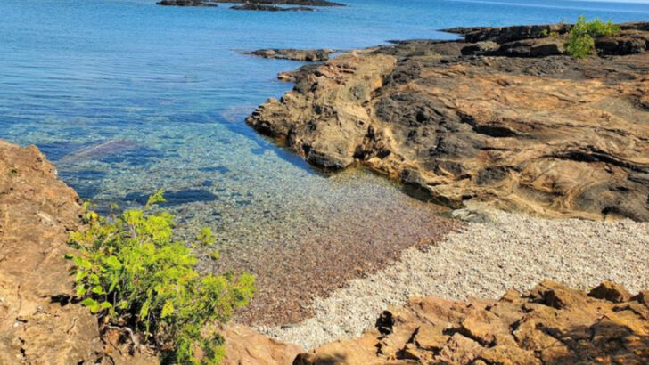 10 Rockhounding Hotspots In Michigan&rsquo;s Upper Peninsula