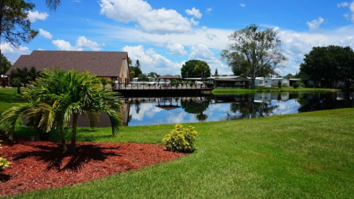 11 Affordable Towns in Florida Where You Can Live Comfortably on Social Security