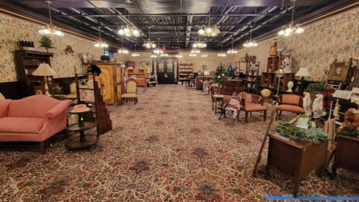 11 Antique Stores in Ohio Where Every Visit Feels Like A Treasure Hunt