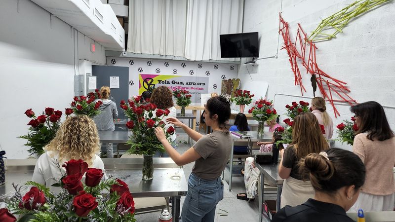 YOLA GUZ's School of Floral Design &mdash; Miami
