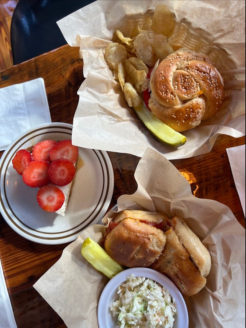 Yellow Deli, Lumpkin County