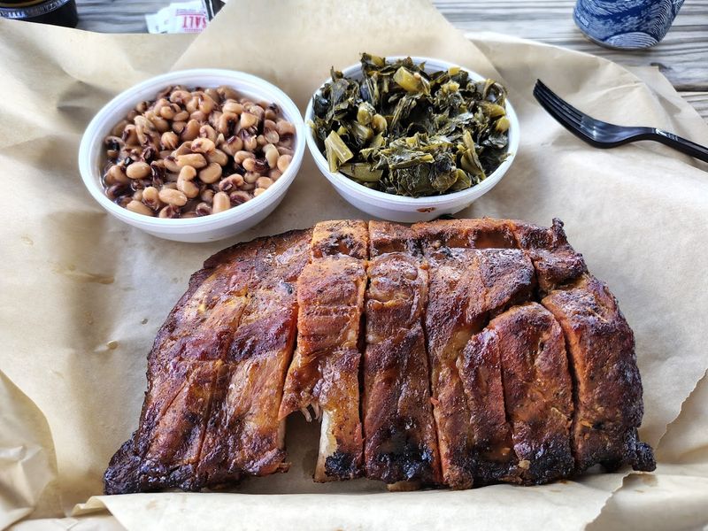 Big'un's Barbeque - Talking Rock