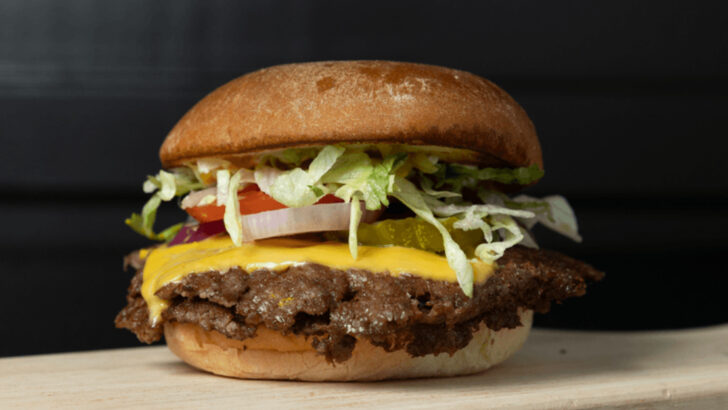 11 Local-Favorite Ohio Smash-Burger Counters For Crispy Patties, Melty Cheese, And Serious Cravings