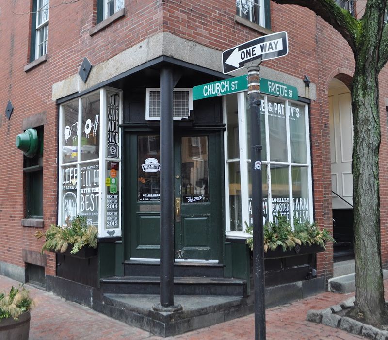 Mike & Patty's (Boston)