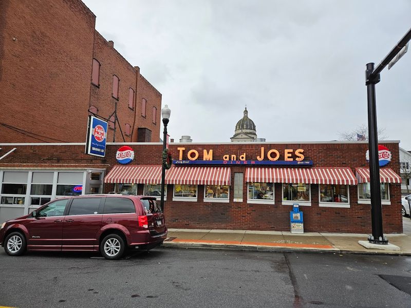 Tom & Joe's Restaurant
