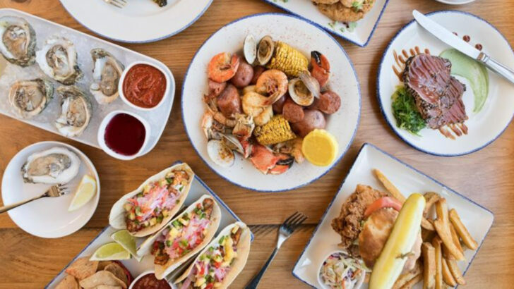 12 Coastal Shrimp and Grits Restaurants in Georgia Where Southern Flavor Still Leads the Menu