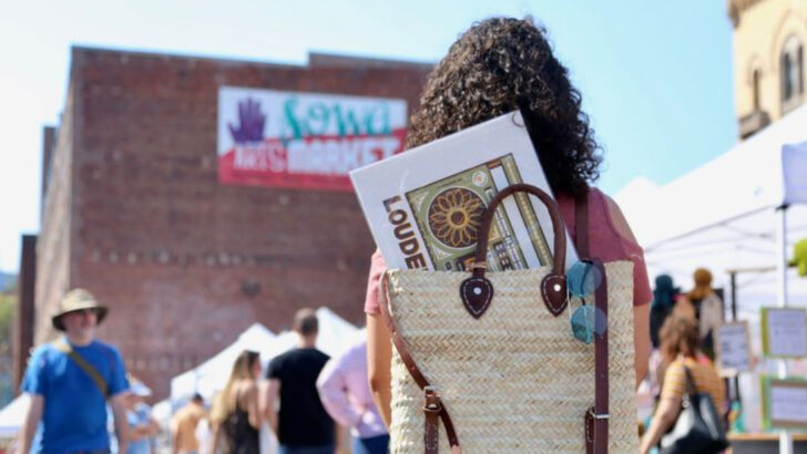 12 Outdoor Markets in Massachusetts Where Shopping Feels Like A Day Out