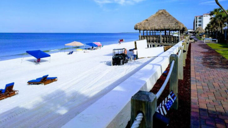 12 Quiet Beach Towns Along Florida&rsquo;s Gulf Coast That Feel Easygoing and Uncrowded