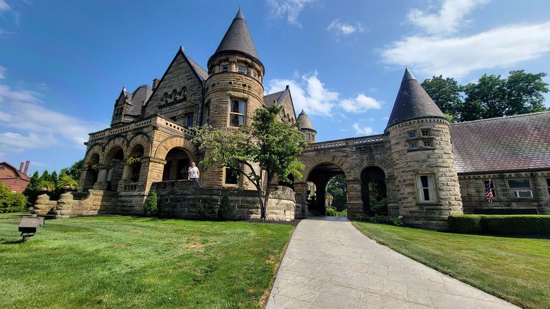 Buhl Mansion Guesthouse & Spa (Sharon)