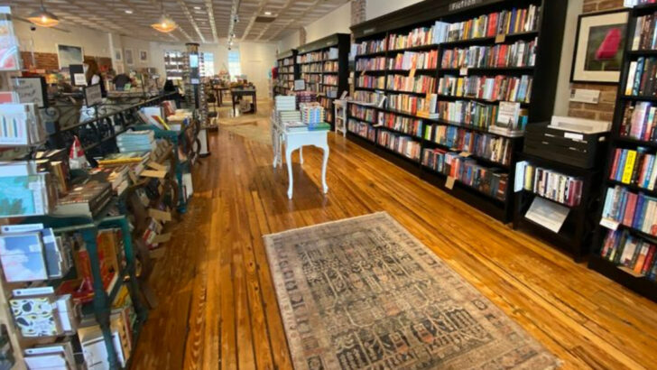 13 Cozy Bookstores Across Georgia That Readers Could Easily Spend Hours Inside