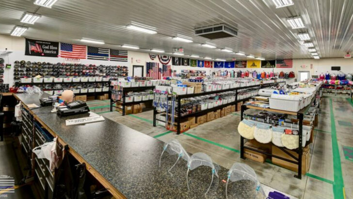 13 Ohio Flea Markets Where You Never Know What You&rsquo;ll Find Next