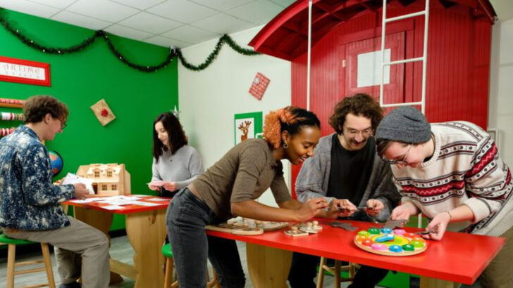 15 Family-Friendly Escape Rooms In Pennsylvania With Movie-Like Sets And Clever Multi-Room Challenges