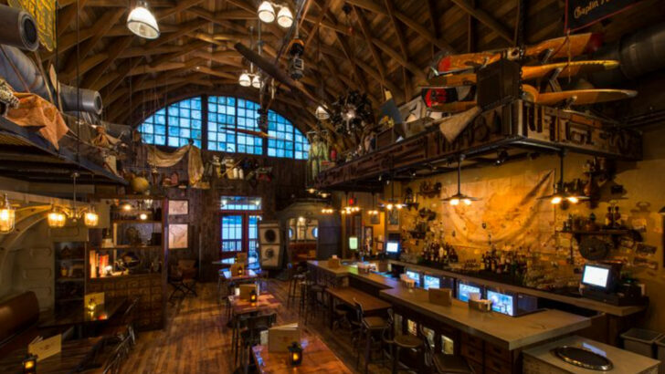 18 Family Restaurants in Florida That Stay Fully Booked All June