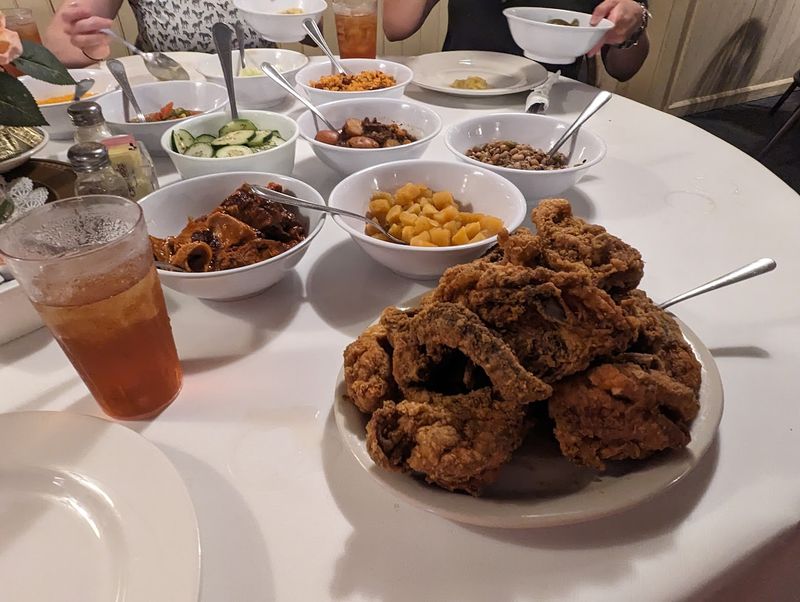 Portions That Encourage Sharing, Not Waste