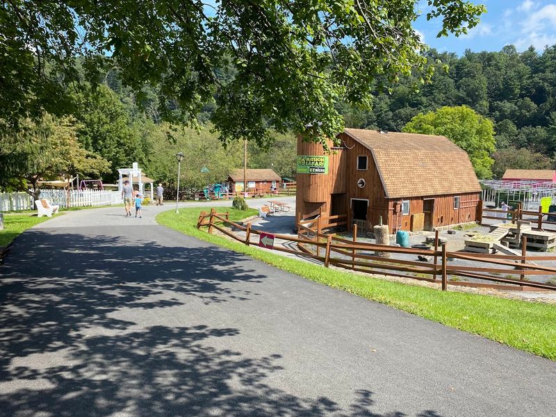 A Manageable Zoo Perfect for Families