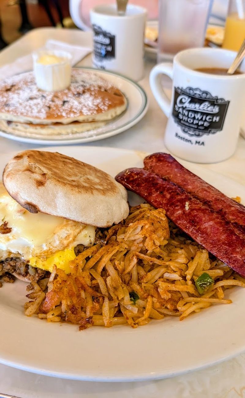 Charlie's Sandwich Shoppe, Boston