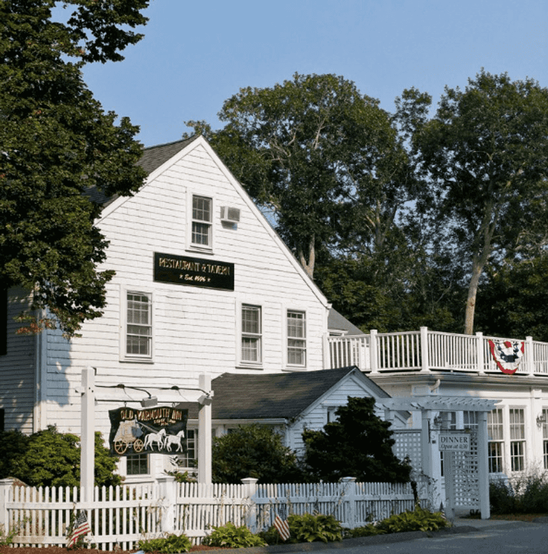 Old Yarmouth Inn (Yarmouth Port, 1696)