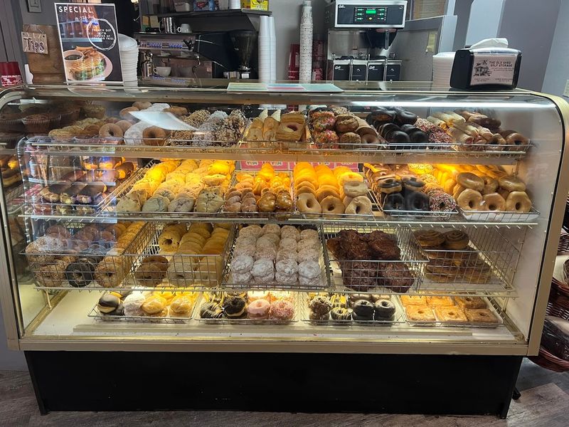 G & G Bakery and Cafe