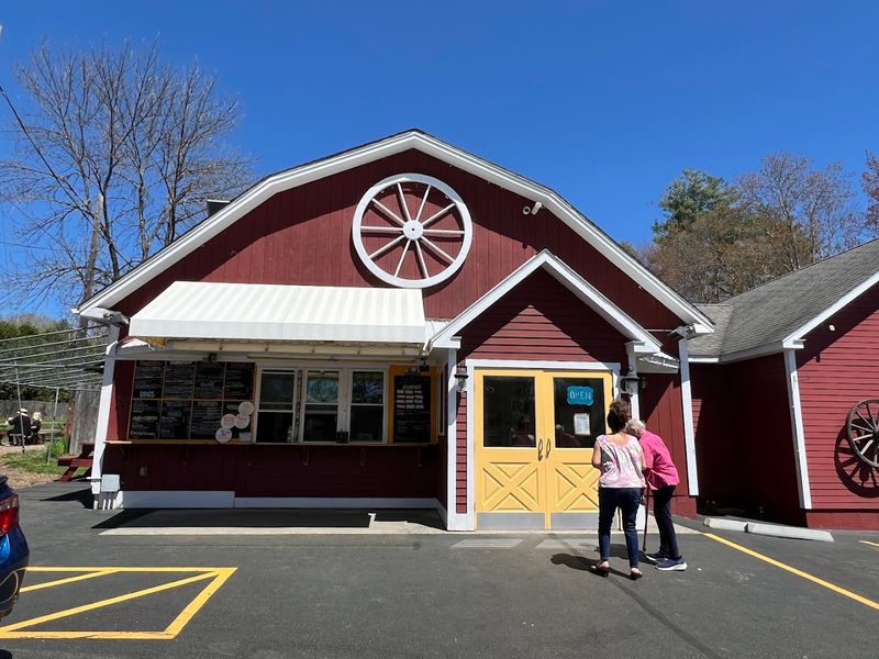 Wagon Wheel Country Drive-In &ndash; Gill
