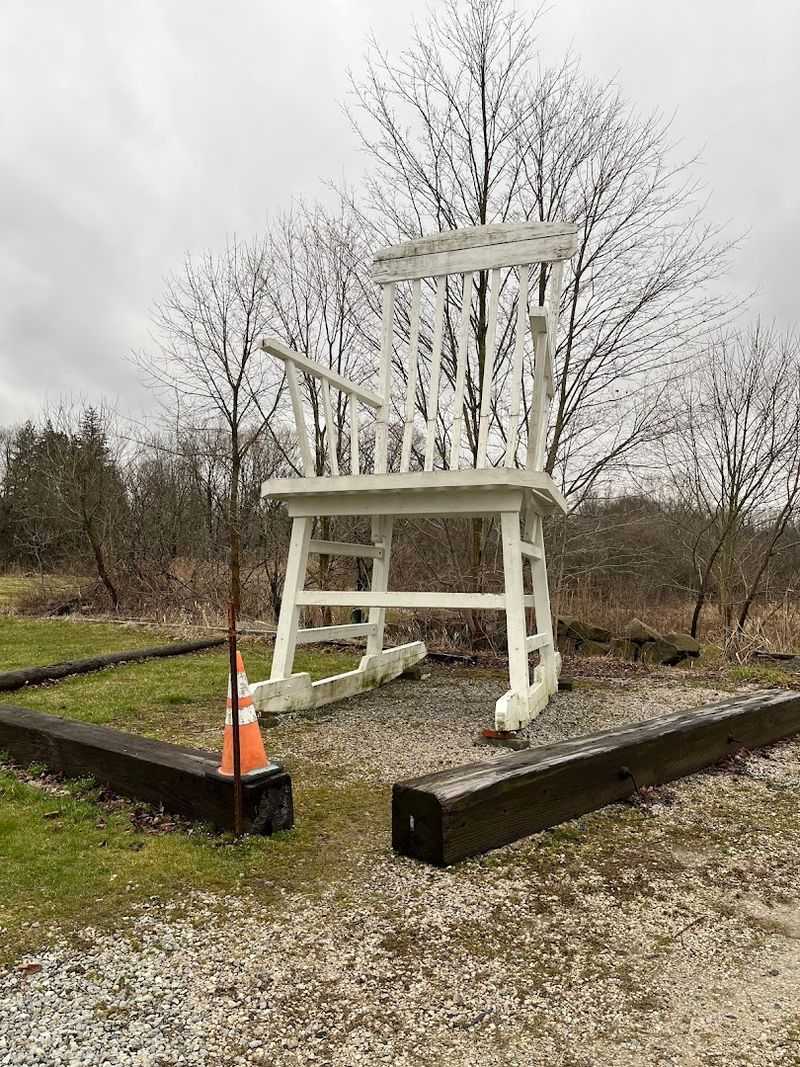 The Big Rocking Chair &ndash; Austinburg