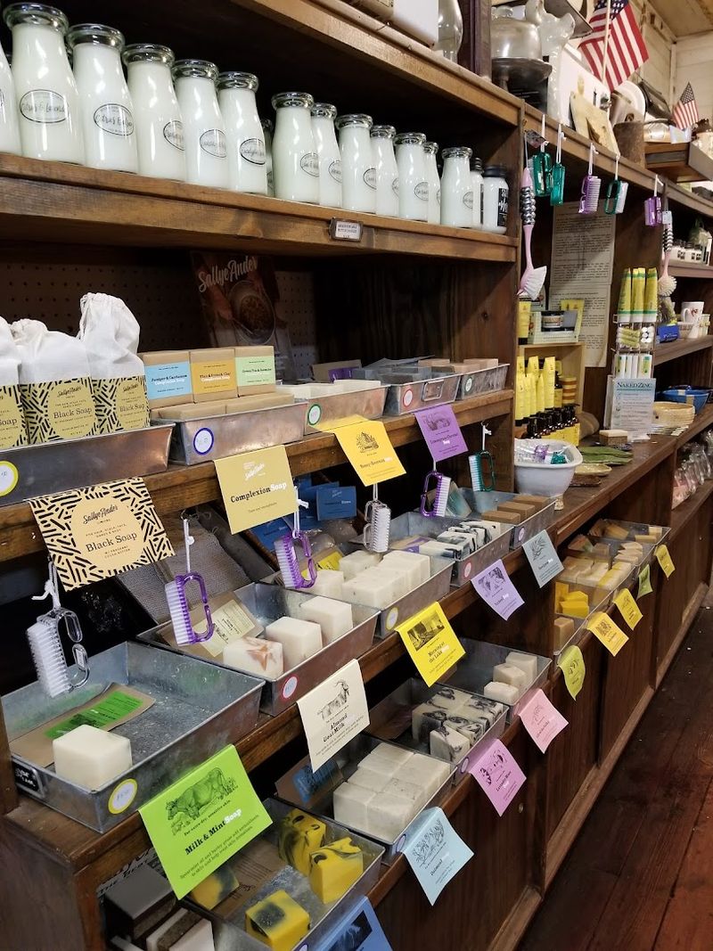 Pantry Staples With North Florida Personality